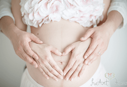 マタニティフォトのセルフ撮影 おしゃれにするコツと人気のポーズ4yuuu