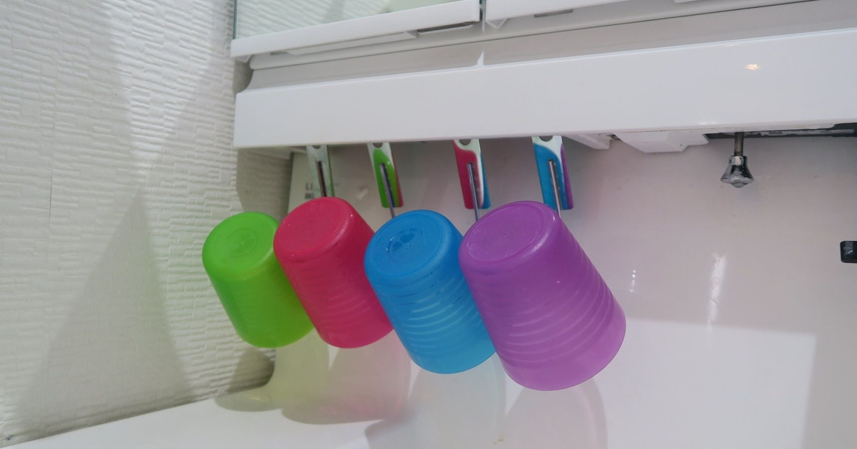 洗面所のタオルやコップを家族で分ける方法！100均グッズで解決くうかんしんぷるライフ