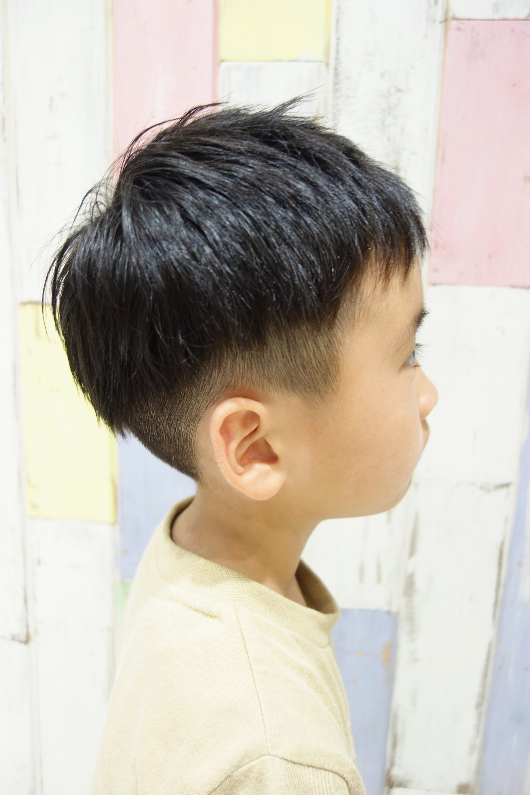 キッズカットで男の子も襟足さっぱり - メリーフヘア