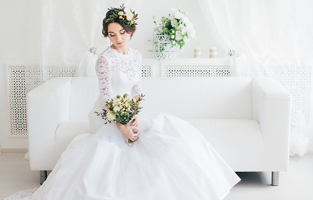 楽天市場 結婚式 花冠 花かんむり ウェディング 花嫁 ブライダル フラワーティアラ ヘッドドレス ナチュラル 髪飾り 造花 花かんむり 白 イエローピンク ブルー 赤 : ミートスウィート