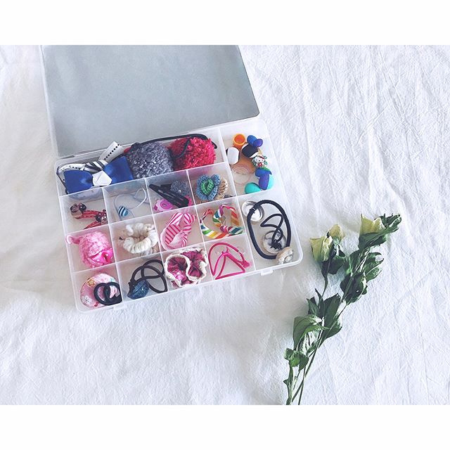 ≪人気≫ジュエリーボックス キッズ 宝石箱 こども ヘアアクセサリー 30点セット ヘアクリップ 子供 ヘアピン 女の子 プリンセス アクセサリー収納ケース髪飾り ピアス収納 指輪ケース 収納ボックス の通販価格比較のビカム