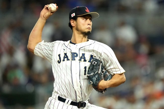 WBC ダルビッシュと大谷翔平が侍31人集合写真公開 水原一平通訳も参加し焼き肉決起集会 - WBC2023 : 日刊スポーツ