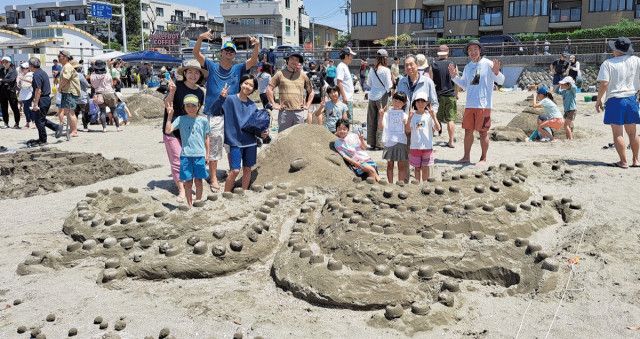 フォト マスクなしの海開き、大はしゃぎ 神奈川・逗子海水浴場 - 産経ニュース