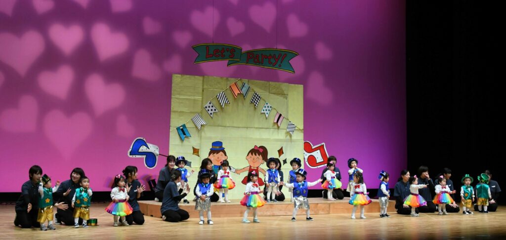 11月27日 日 お遊戯会 年少組・年中組・年長組 新着情報マリア幼稚園 宇都宮市のミッションスクール幼稚園