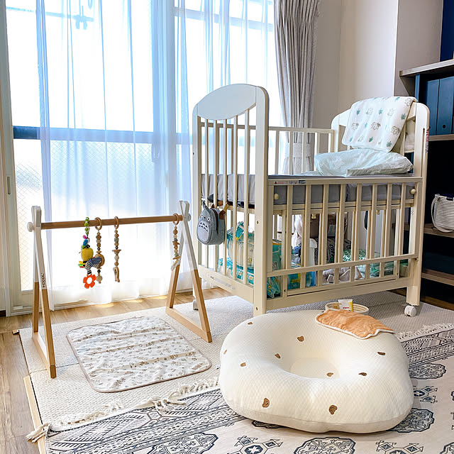 小上がりのキッズスペースが愛らしい！子どもがのびのび遊べる家 - マンションリノベーション事例リノベりす