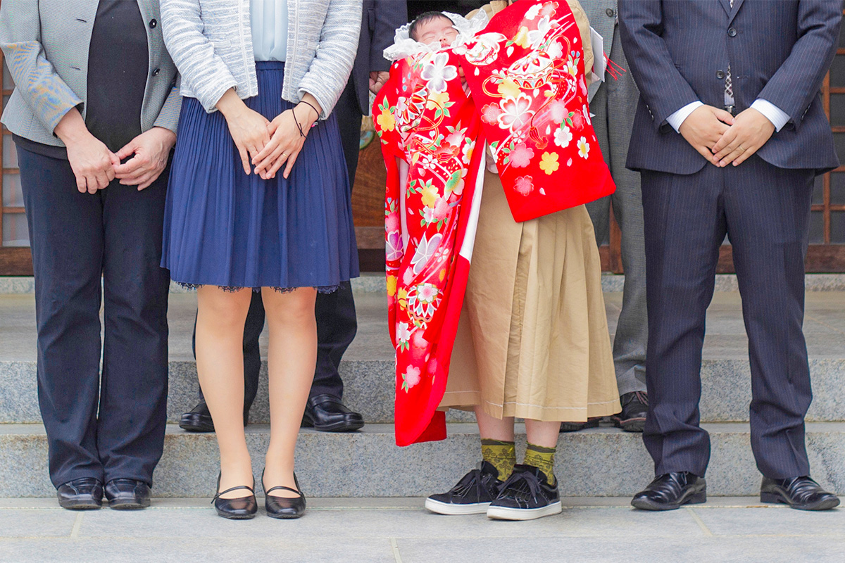 夏のお宮参りにおすすめの服装は？対策や注意点など - ハピリィフォトスタジオ