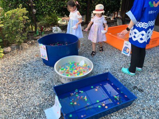 みんなの投稿 夏祭り ヒモ引きゲームの裏保育と遊びのプラットフォーム ほいくる