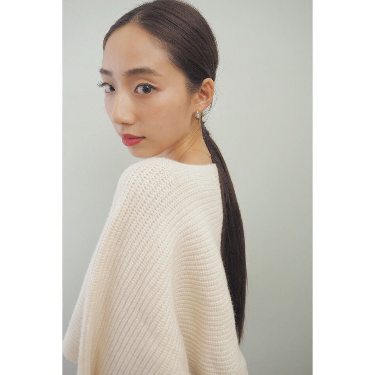 結婚式のお呼ばれはポニーテールで！髪の長さ別・華やかアレンジ - 秋葉原コットン