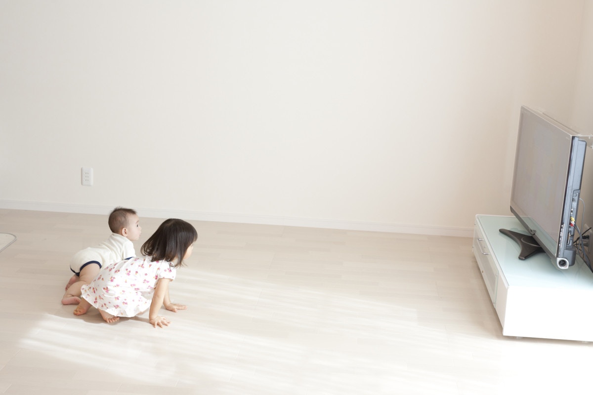 ベビーゲート ベビーサークル ベビーフェンス サークル テレビ前 ベビーガード パーテーション 変形可能 273cm~551cm セーフティガードリビング 赤ちゃん : 寝具・子供用品専門店HaHaPrice - 通販 - Yahoo!ショッピング