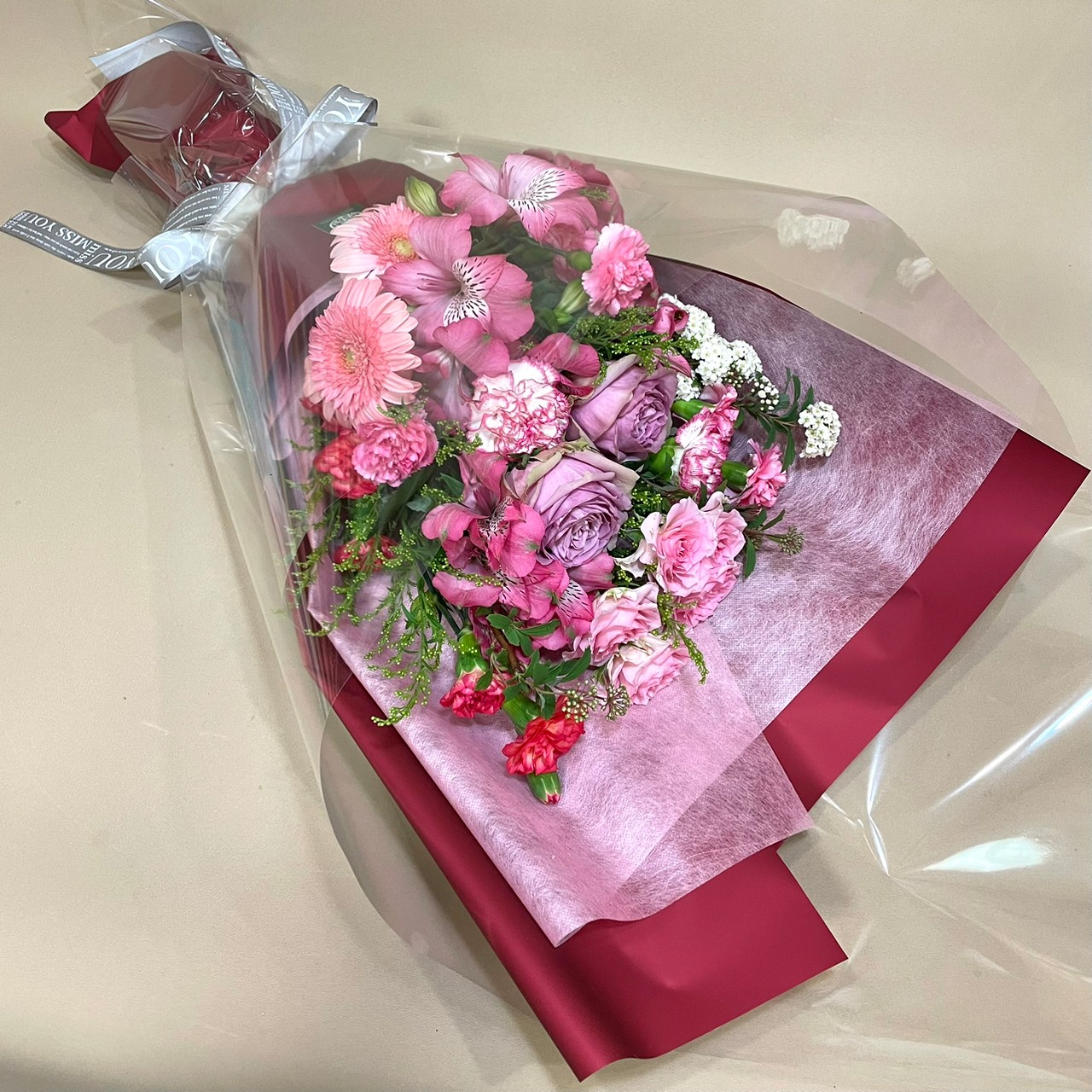 ご両親様贈呈用花束 赤ピンク系のお花で : Ys Floral Deco Blog