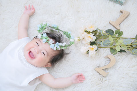 ハーフバースデー撮影 写真館・自宅 おしゃれな撮り方アイデア集ママのためのライフスタイルメディア