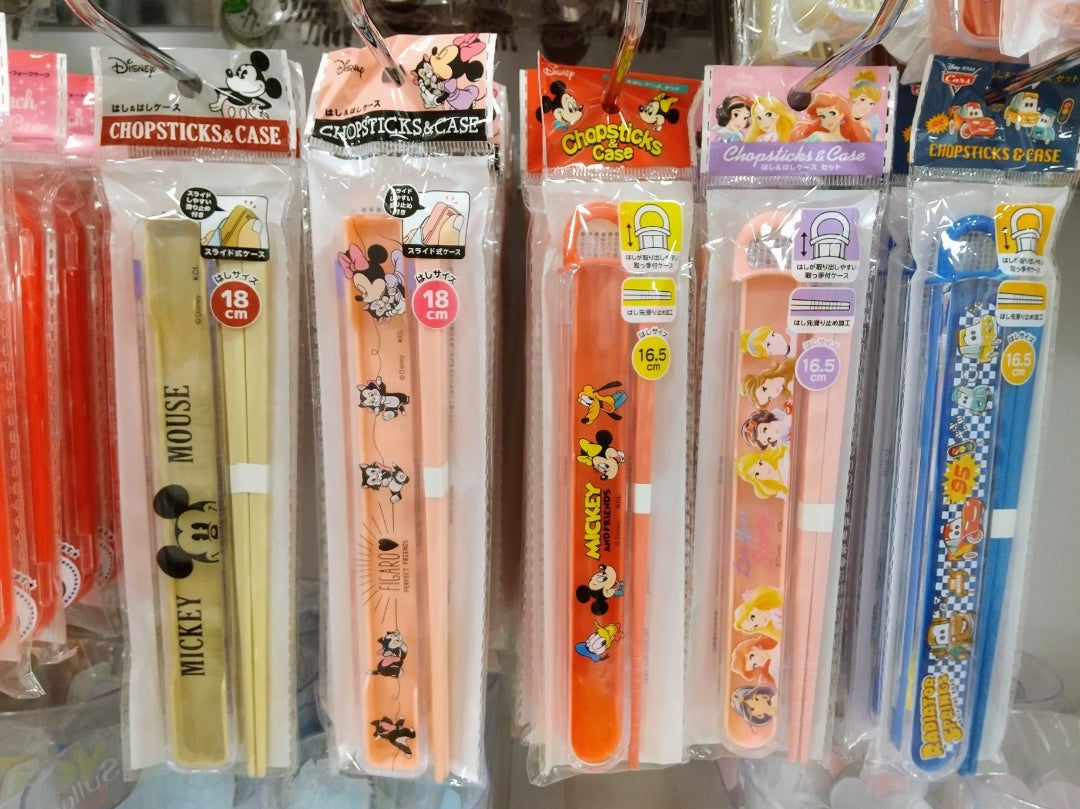 100均＆スリコでお弁当グッズ、レッスンバッグ、ネームタグをGET！保育園・幼稚園経験ママライターが全30点を5000円以下で入園準備たまひよ