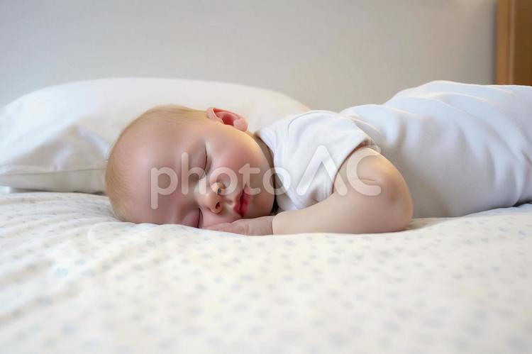 ママ向け 子供の一人寝はいつから?一人寝に慣れさせるコツ4選