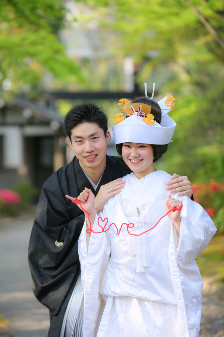 ✳︎ 高島田に角隠しという伝統的なスタイルに 紺の打ち掛けを羽織り白小物で凛した雰囲気に @authentique_kimono鎌倉大正ロマン和婚萬屋本店結婚式プレ花嫁ウェディング結婚式準備花嫁神前式ウェディングアイテム披露宴会場式場探し花嫁小物