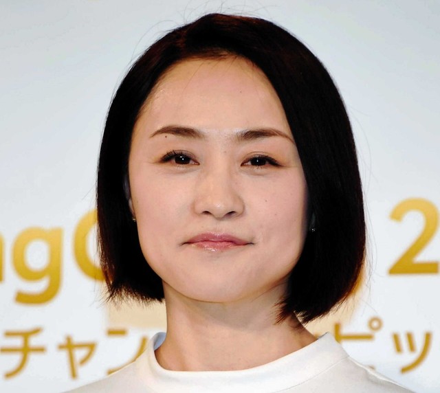 二十歳のころ 上村愛子 ２やんちゃにド派手に！金髪、ビーズ 1 2ページ- サンスポ