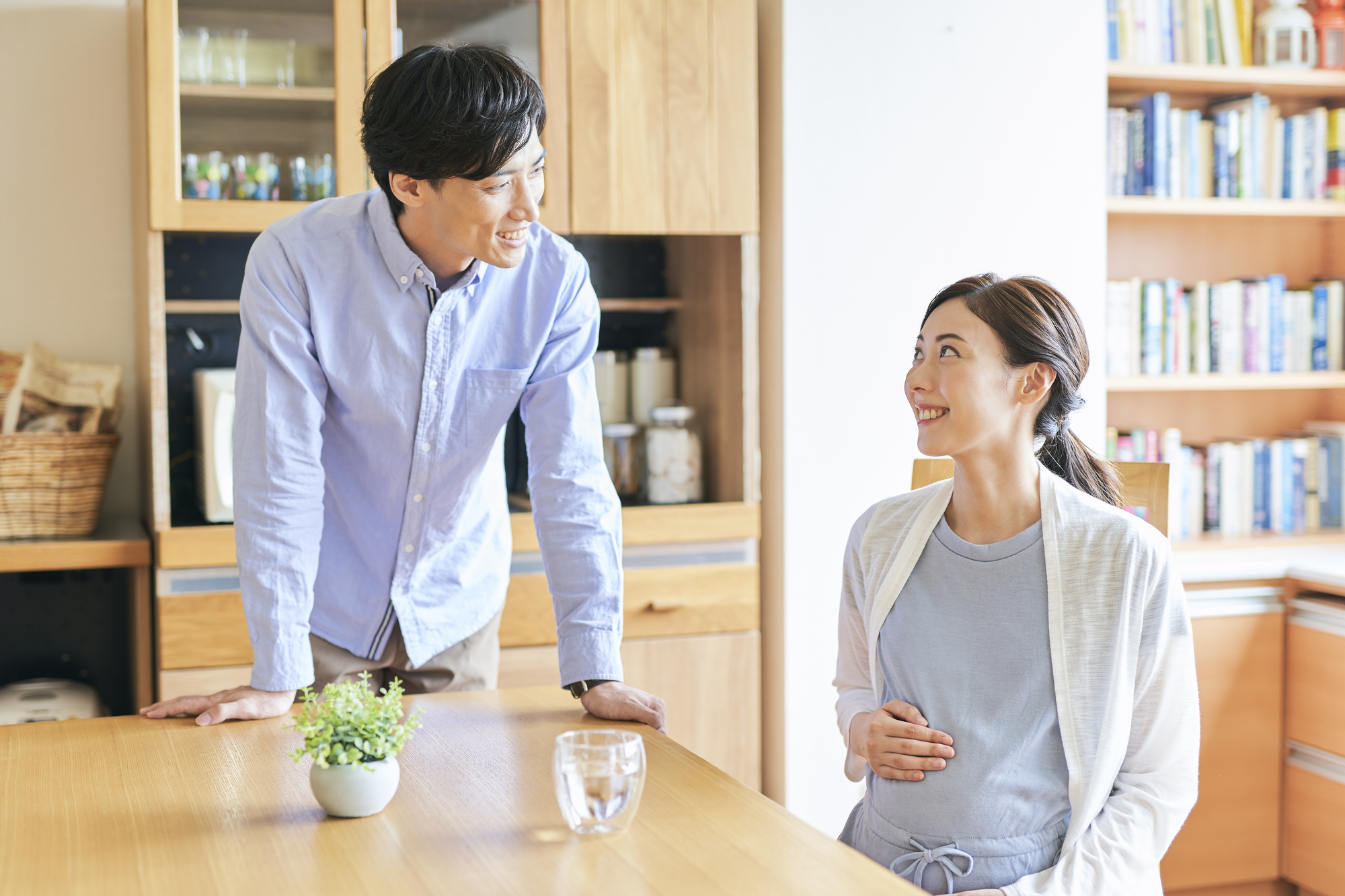 引っ越しは妊娠中・出産後どちらが良い？注意点や必要な手続きを確認しよう - セーフリ