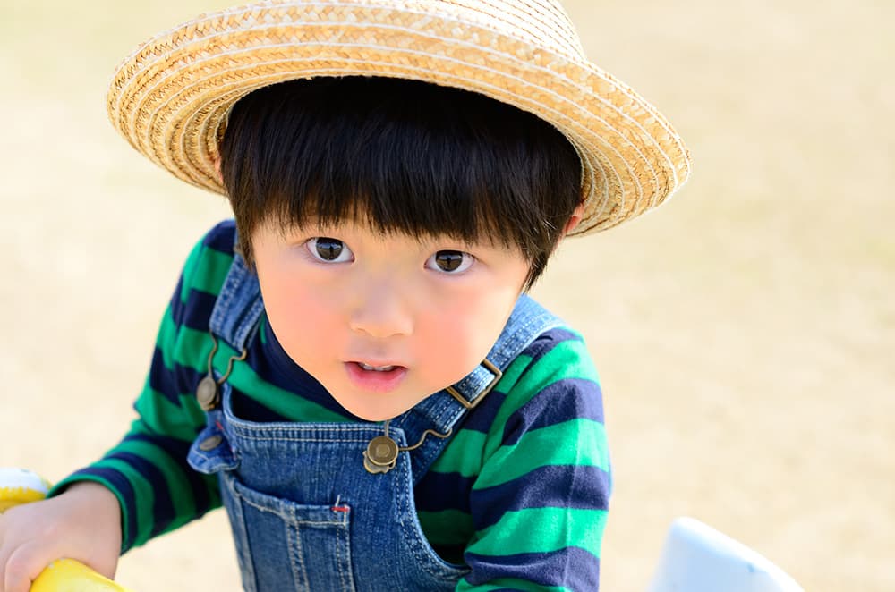 欧米では赤ちゃんを抱っこするよりアイコンタクト重視をする理由 - たまGoo