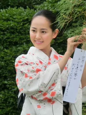 忽那汐里に旦那や子供はいる?現在何してる?激変が話題に!エンタメディア部