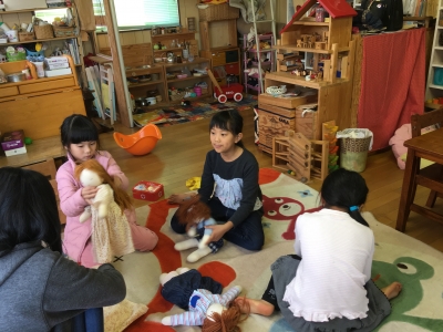 ⚡お友だちが遊びに来たのに、ゲーム🎮ばっかり💦 「小学生男子あるある」ですよね😁 ゲームも楽しいだろうけど⤵️、たまには違う遊びをしてほしいのが親心👪子どもは新しいことにも目がないはず💡 テーブルに読売KODOMO新聞📰とはさみを置いてはいかが❓ 大好きな