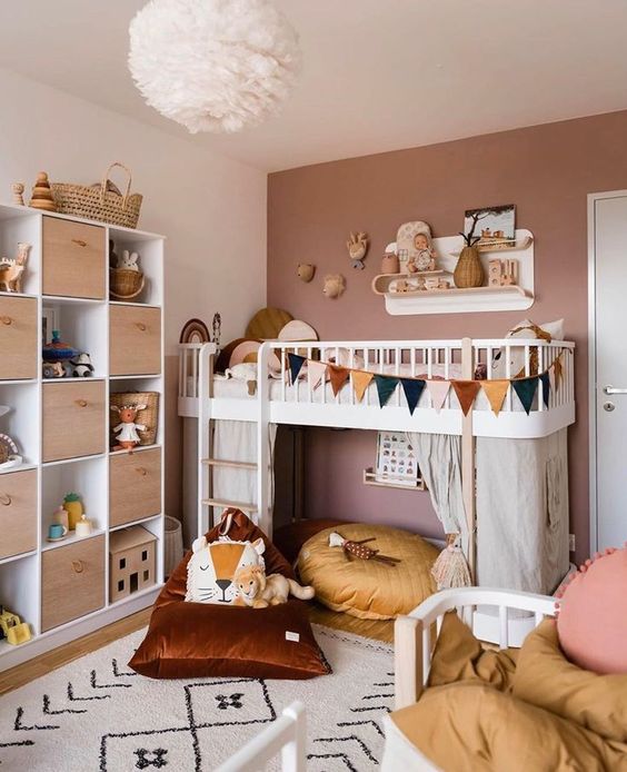 子供部屋のインテリア 女の子編 おしゃれ姫系コーディネートの5つのポイント - ラグ・カーペット通販 びっくりカーペット