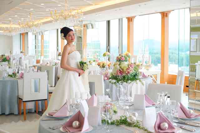 例文紹介 新郎新婦の父による結婚式の挨拶 謝辞 omotte magazine from ANNIVERSAIRE記念日にまつわるマガジン