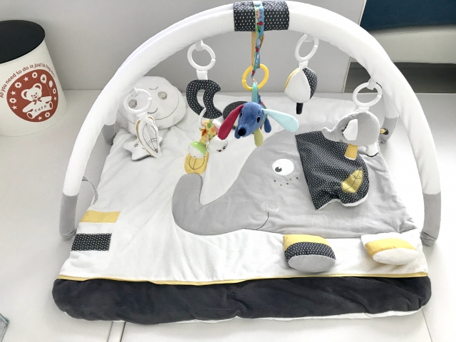 100均材料で！ベビーメリーの簡単手作りアイデア