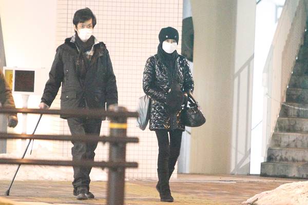 浅野温子と夫・魚住勉は14歳差婚！結婚馴れ初めと一人息子の職業は