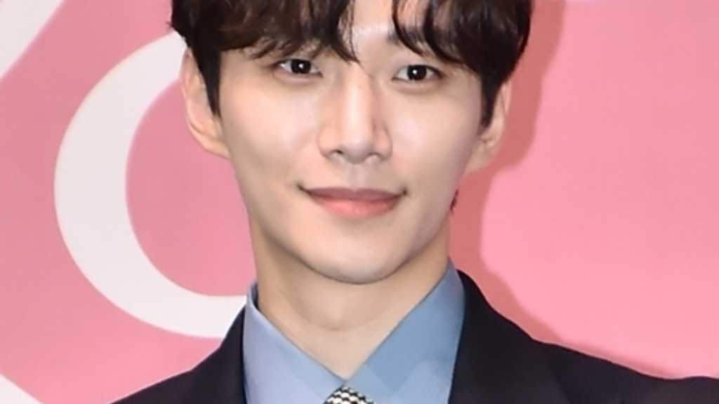 🧸 甥っ子は顔に傷を負っても太ももで吹っ飛ばされてもなお、叔母の存在を大切に思っているらしい。別れた後、自宅に漂う何かしらのわたしの残り香を辿るも見つけられない様子。もうたまらなく哀愁でしょう？おば日記甥っ子ジェラピケベビー1歳2ヶ月