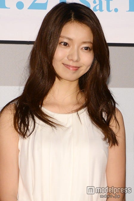 森カンナ、“夫”バスケ日本代表・馬場雄大選手との挙式報告 和装2ショット公開＆W杯向けエールも - モデルプレス