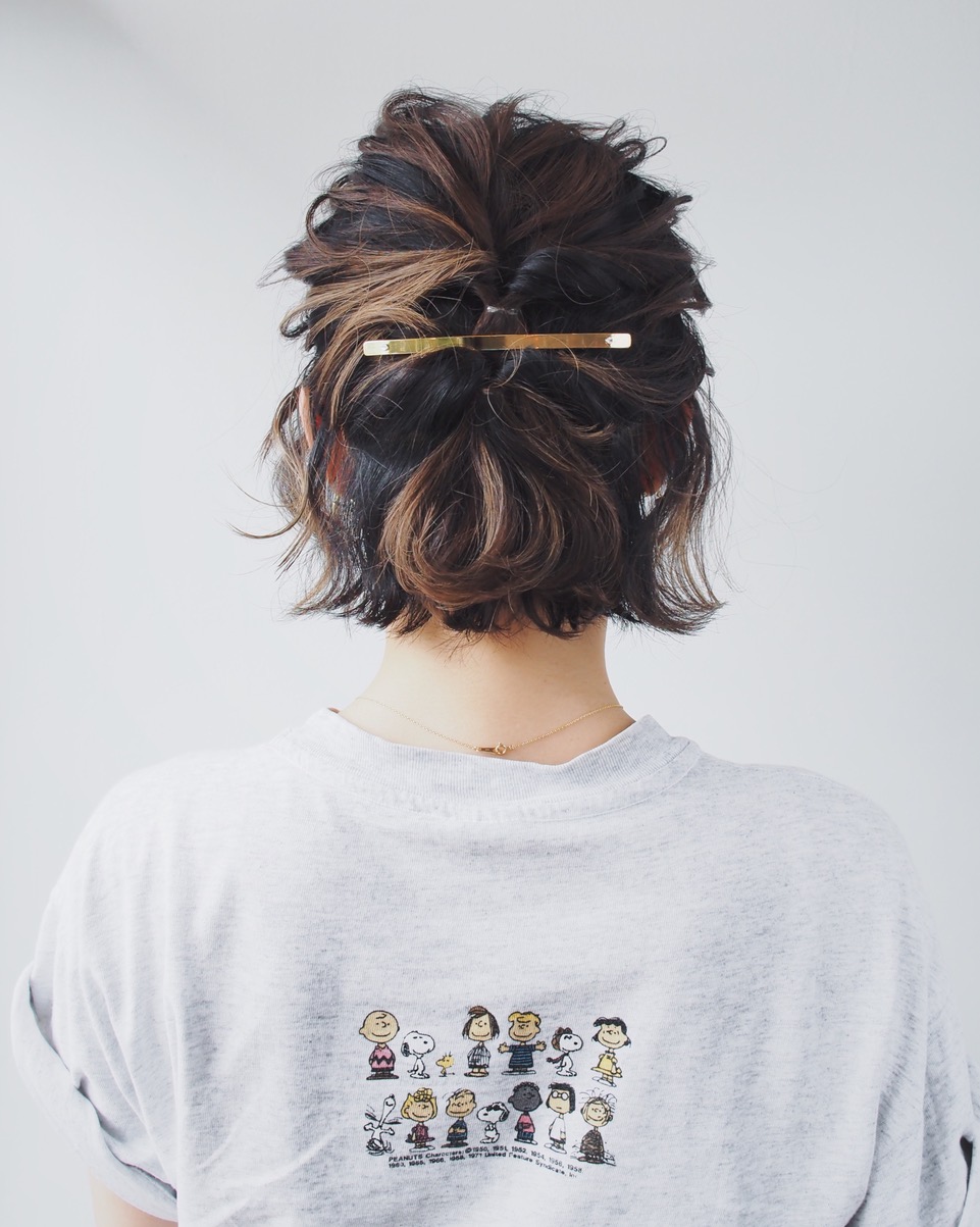 結婚式もオフィスも！30代40代大人のボブヘア簡単ヘアアレンジ7選Domani