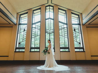 ウェディングスーツ 自由学園明日館結婚式の新郎衣装タキシードオーダーメイド専門店ライフスタイルオーダ