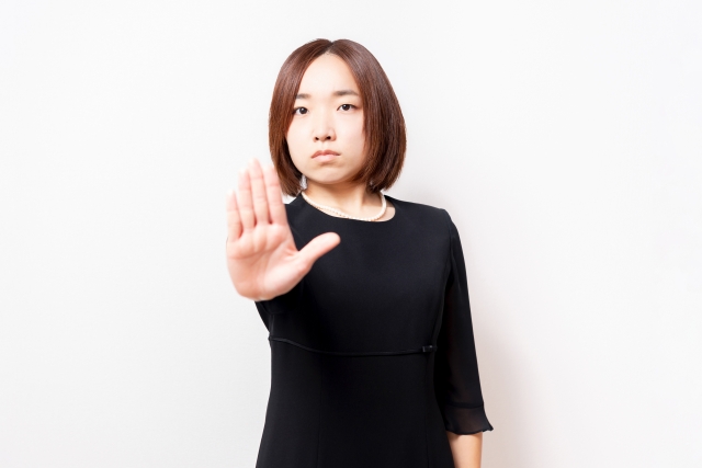 孫が贈る、祖父母の葬式でのお別れの言葉例文 20代・30代・40代など年代別に解説プレゼントコレクション PRECOLLE by IECOLLE