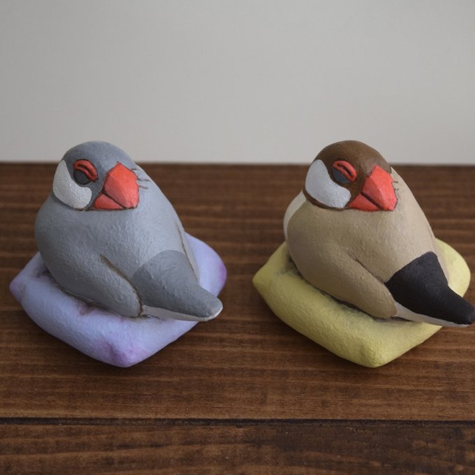 ☆ シナモン文鳥♪ シルバー文鳥♪ ライトシルバーイノ文鳥♪雛達^_- -☆インコ♪ ブリーダー 小鳥のMIC 瀬戸内九州^_- -☆