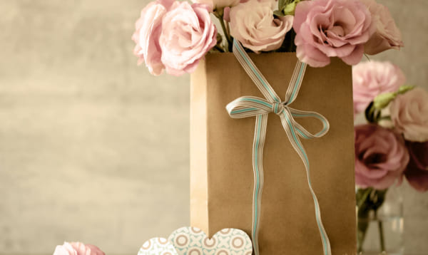 結婚記念日のプレゼントは手作りが一番喜ばれる！2022年最新おすすめリスト - ココナラマガジン