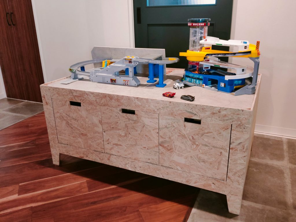 机 トミカ おもちゃ棚 プレイテーブル 子ども部屋 などのインテリア実例 - 2017-03-01 13:52:26RoomClip ルームクリップ