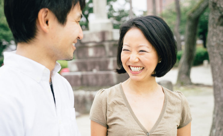 60代・シニアが出会えるマッチングアプリおすすめ7選！遊び趣味友達から恋活・婚活まで - ヒトオシ婚活相談室