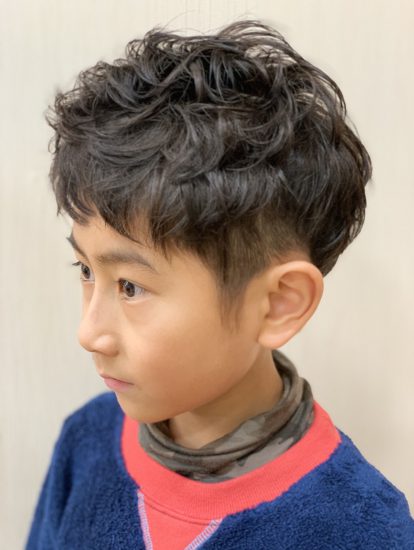 フェードカット✂︎&パーマstyle🦱 kidsでもcoolにカッコよく👍フェードカットバーバースタイルパーマスタイル宮城リョータ 風パーマキッズカットキッズパーマ倉敷美容室倉敷美容院岡山美容室岡山美容院marbbmarbb取扱店倉敷美観地区ium