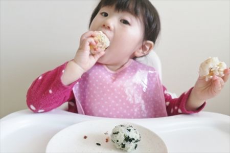 ミニおにぎりメーカー ベーシック おにぎり型 おむすび型 キャラ弁 食洗機対応おにぎりメーカー ベビー 離乳食 子供 お弁当グッズ 押し型おにぎり おむすび 丸型 ミニ 食べやすい 小さい こども 子ども 赤ちゃんの通販はau PAY マーケット - お弁当グッズの