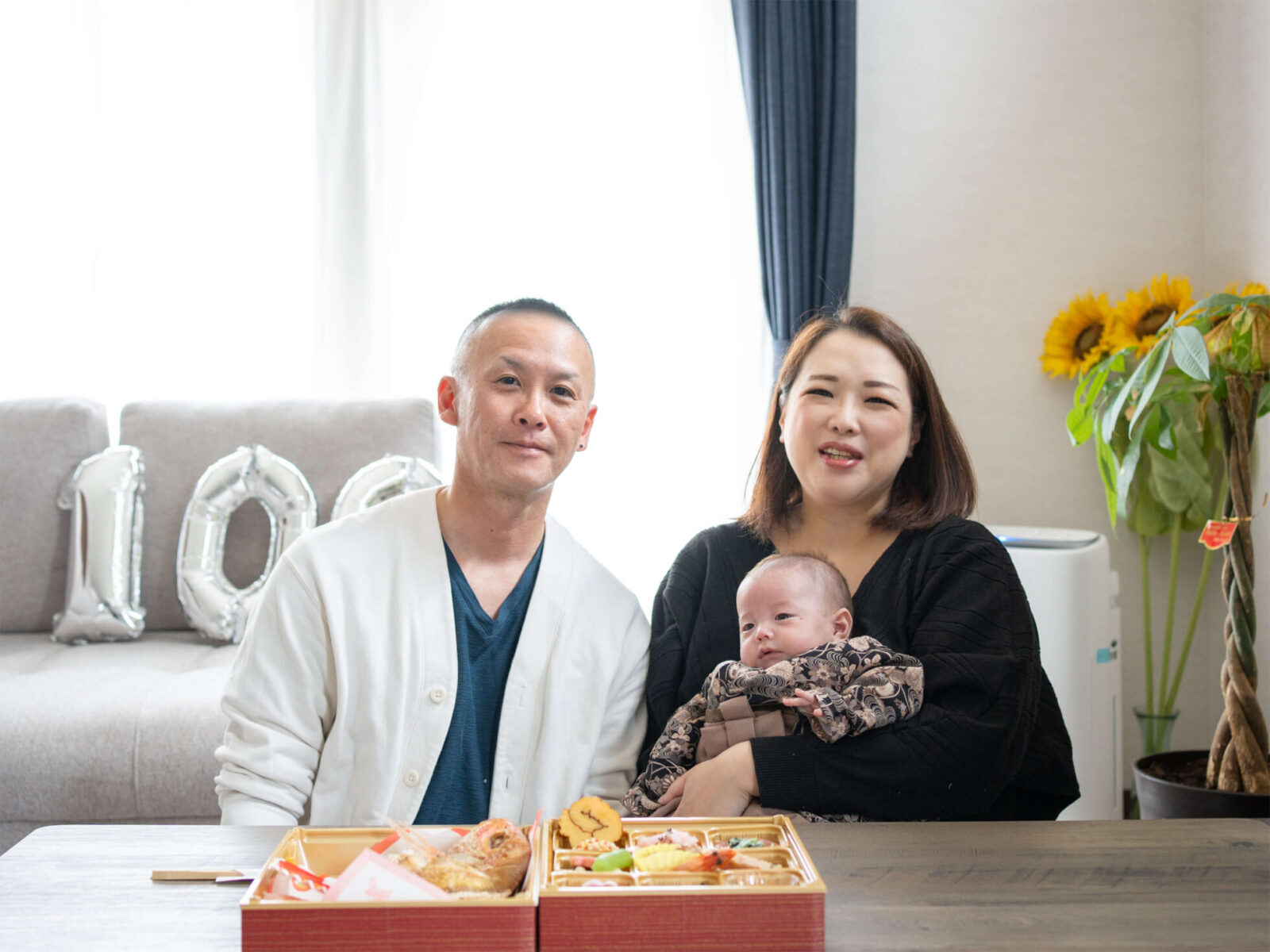 お食い初め 百日祝い の出張撮影・出張カメラマンならfotowa子ども・家族写真の専門、一律料金で安心