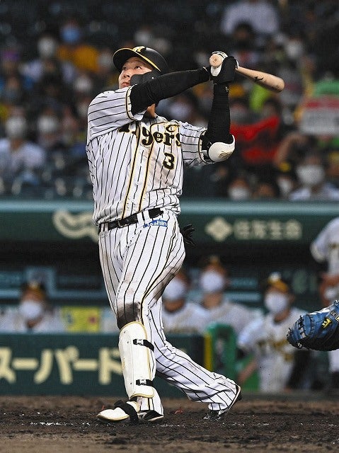 阪神 大山悠輔「僕というより奥さんがやりたいこと」ハワイでは愛妻趣味山登りで一石二鳥トレ - プロ野球 : 日刊スポーツ