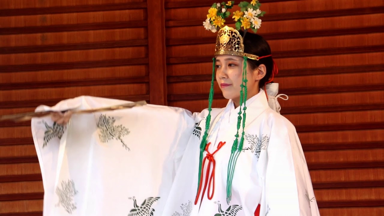 特別限定 巫女さん ≪祇園祭：後祭・橋弁慶山≫ 京都 京都大神宮 八坂神社 - メルカリ