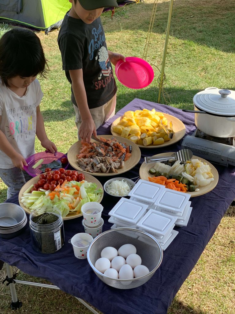 おすすめキャンプ飯45選。子どもが喜ぶ、子どもと作る簡単料理レシピ子育て育児のお役立ち情報サイトママのためのMaMarché
