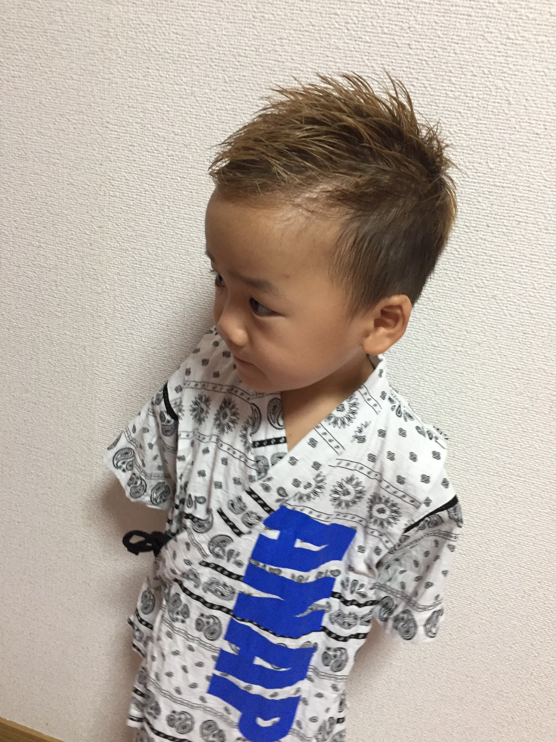 自宅で簡単セルフカット！子供のツーブロックの切り方とバリカンの使用方法