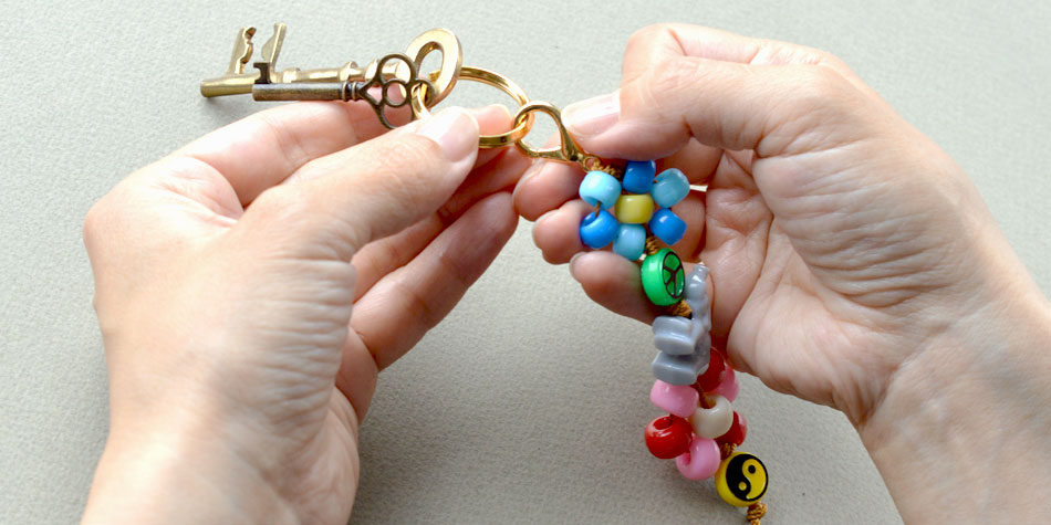 アクリルビーズ 月型ビーズ 手作りストラップ キーホルダー カスタムボールペン用ビーズ 約28×33mm6ヶ: ビーズアンドパーツ - 通販- Yahoo!ショッピング