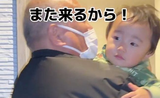 色鉛筆画 孫は可愛いな 先日 2人目の孫が誕生しました🐣 予定より2週間も早くて周りが慌てふためきましたが 無事に産まれて元気に育っております。若干イヤイヤ期に入り、手強い3歳の孫娘の世話に追われながら幸せな時間を過ごしています孫が幼稚園に行っている間