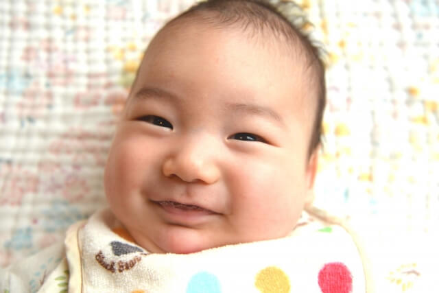 マイナンバーカード赤ちゃん 笑顔TikTok