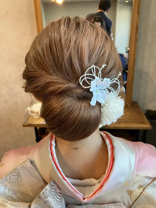 七五三・お宮参りママ向けの髪型 夜会巻き の紹介 コラム 武蔵野創寫舘