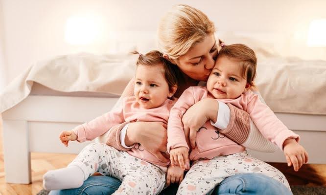 男女双子 1歳児仲良し兄妹の日常！生後1歳7ヶ月Mix twins Daily life of the close brother of the 1year old child 何気ない日常53