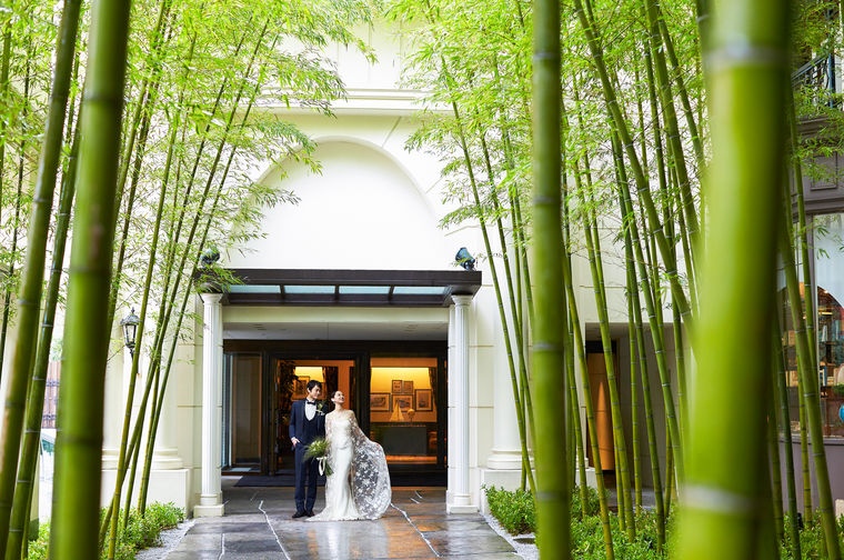 プレ花嫁さん必見！ 洋装＆和装、どっちを選べばいい？！それぞれの魅力を解説します！ウエディングコラム 公式 東京 九段会館テラス東京 九段下の結婚 式場・披露宴・会食・ブライダル