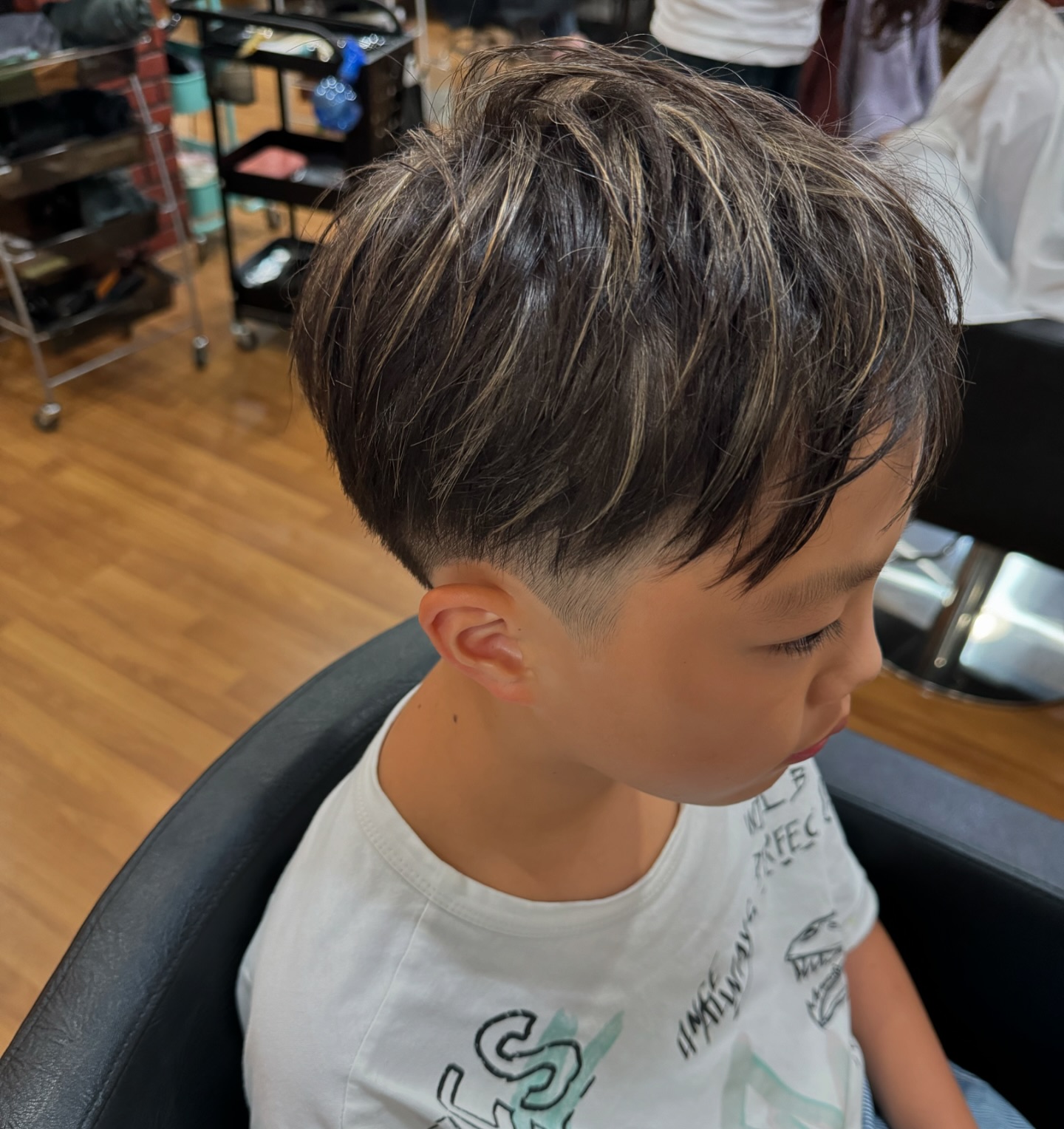 子供 ヘアカラー 男の子TikTok